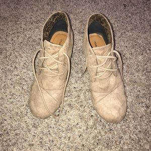 Lace up wedge heel bootie